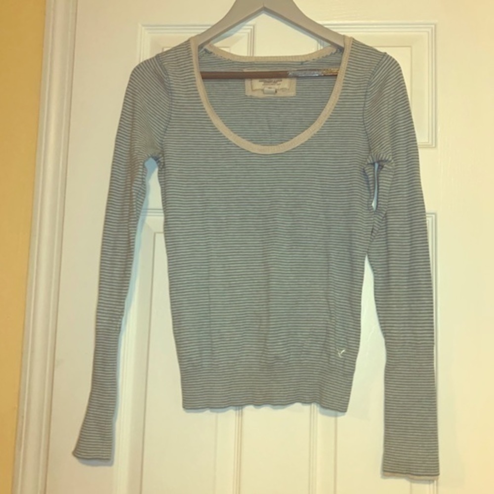 Blue & White Striped‎ American Eagle Top Sz Small